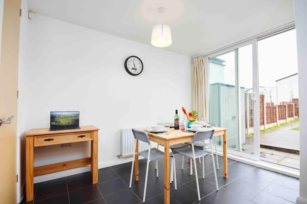 Dellehomes- Free Parking, Wfh, Family-Friendly Манчестер Екстер'єр фото